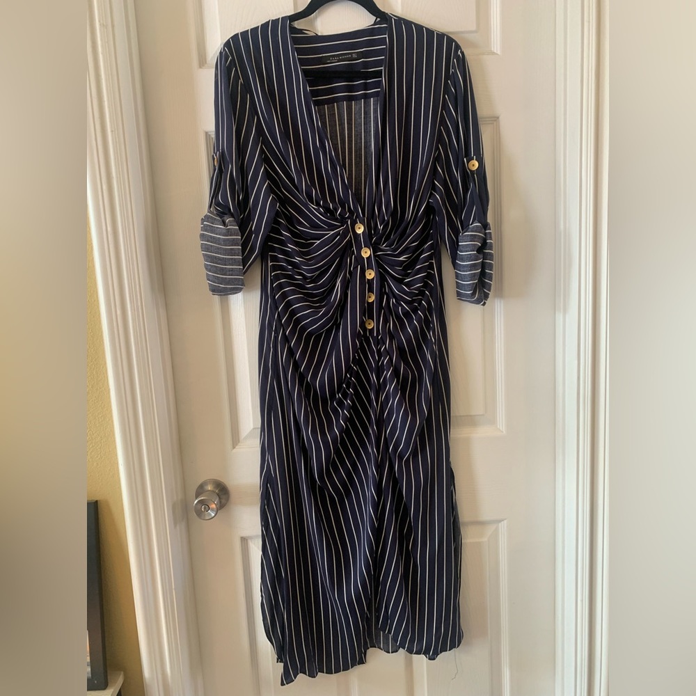 Unique Zara navy & white pinstripe button down dress with sexy high side slit.
